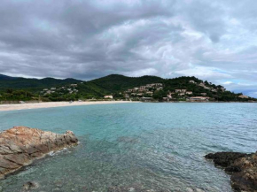 Jolie T2 bord de mer corse du sud